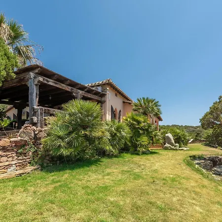 Chiarenza, Tuerredda Villa