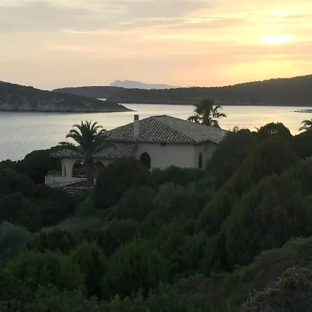 Chiarenza, Tuerredda Villa *