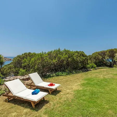 Chiarenza, Tuerredda Villa Teulada