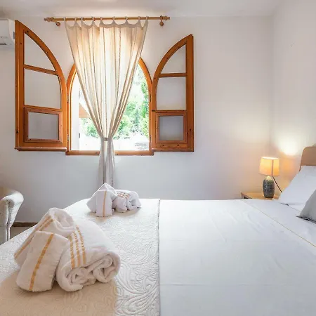 Chiarenza, Tuerredda Villa Teulada