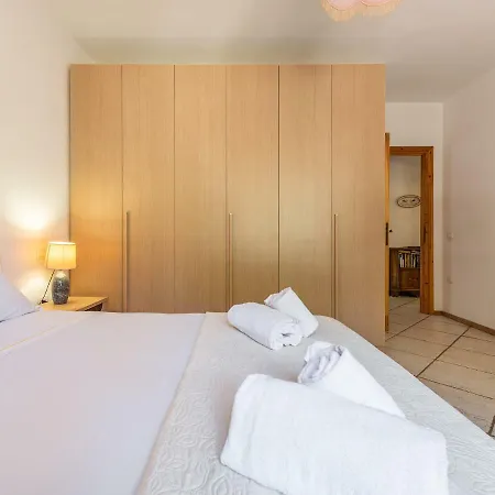 Chiarenza, Tuerredda Villa