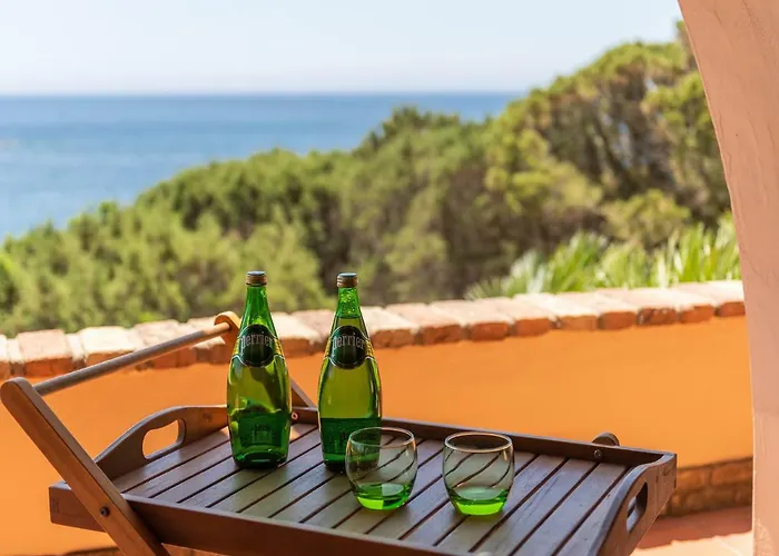 Chiarenza, Tuerredda Vila *