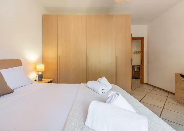 Chiarenza, Tuerredda Vila