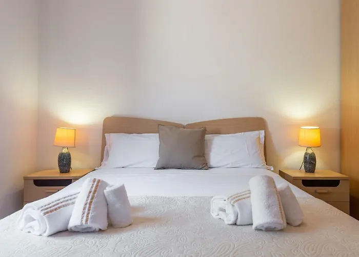 Chiarenza, Tuerredda Vila *